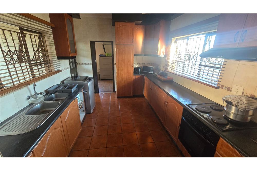 באזור מגורים - בית פרטי - Oslo Beach, KwaZulu Natal - South Africa - 13 - 1031394015-203