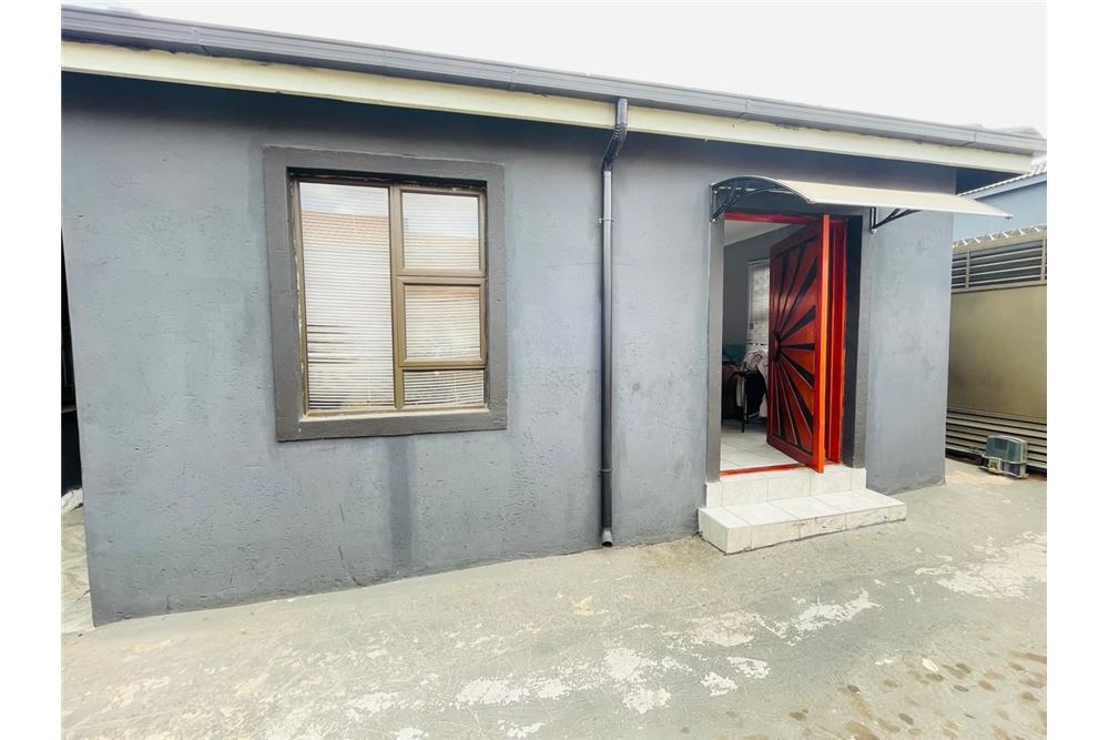 Residencial - Casa - Eersterust, Gauteng - South Africa - 21 - 1031414137-42