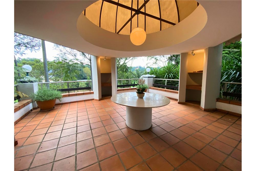 Residential - House - Waterkloof, Gauteng - South Africa - 12 - 1031414143-42