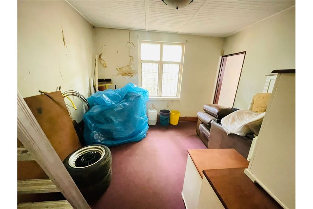 Residential - House - Sunnyside, Gauteng - South Africa - 15 - 1031414137-51