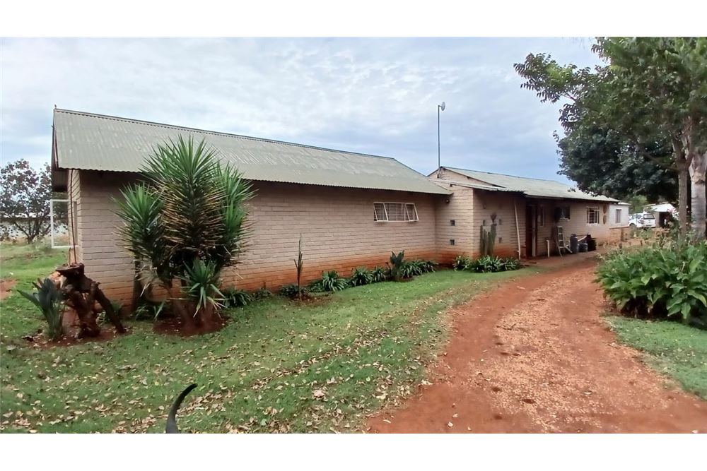 Residencial - Granja - Honingneskrans, Gauteng - South Africa - 14 - 1031414116-89