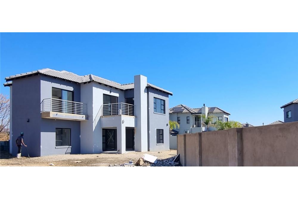 Gyvenamasis - Namas - Everglades Estate, North West - South Africa - 3 - 1031416049-44