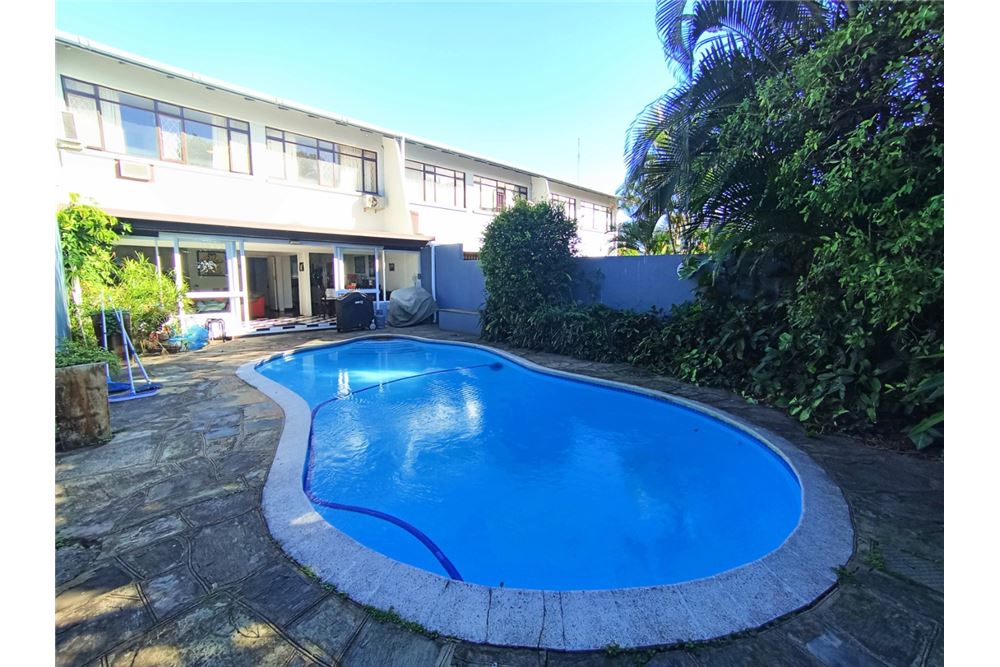 Dzīvojamais - Pilsētas savrupmāja - Bulwer, KwaZulu Natal - South Africa - 2 - 1031389007-102