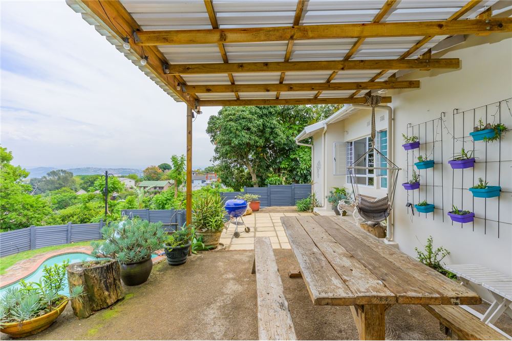 Residential - House - Glen Anil, KwaZulu Natal - South Africa - 18 - 1031465013-90