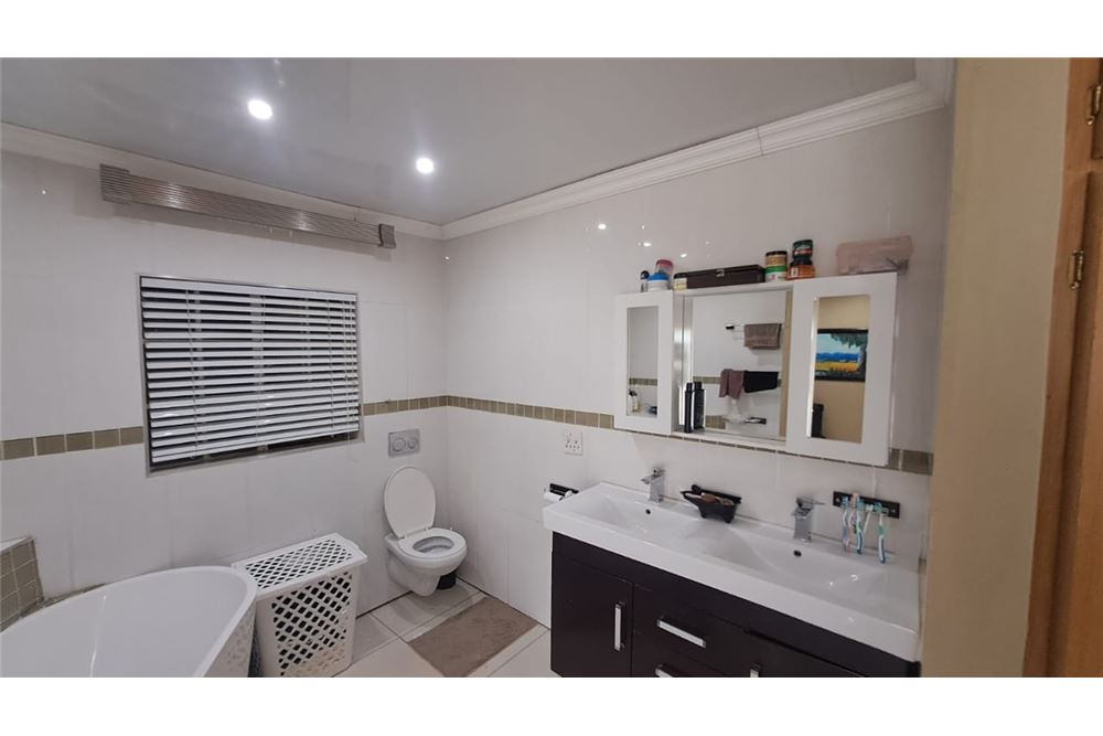 住宅 - 房子 - Philip Nel Park, Gauteng - South Africa - 23 - 1031414126-73