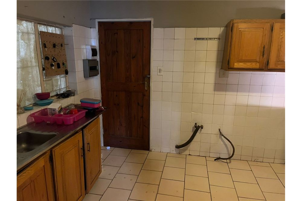 Commercio - Commerciale/Negozi - Sinoville, Gauteng - South Africa - 17 - 1031414142-54