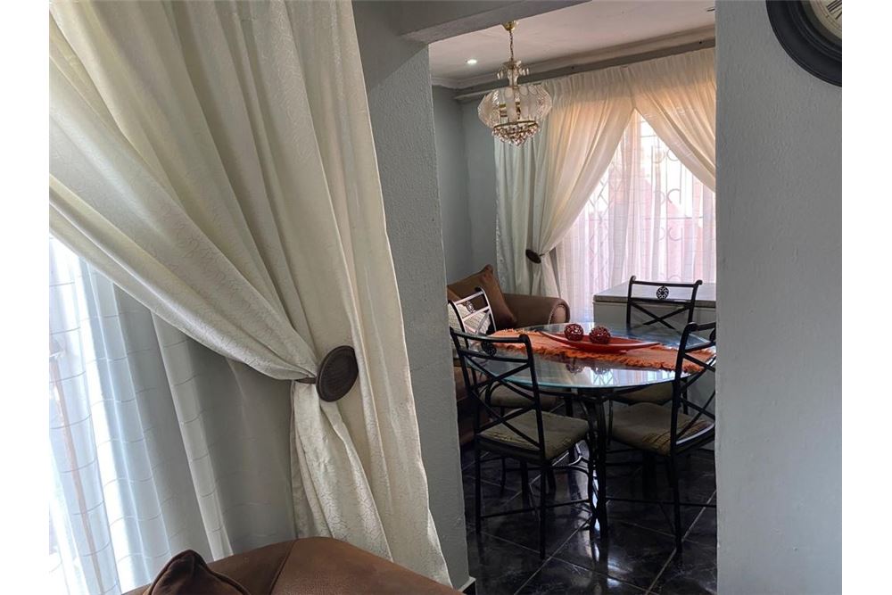 Residenziale - Casa - Soshanguve XX, Gauteng - South Africa - 23 - 1031414106-212