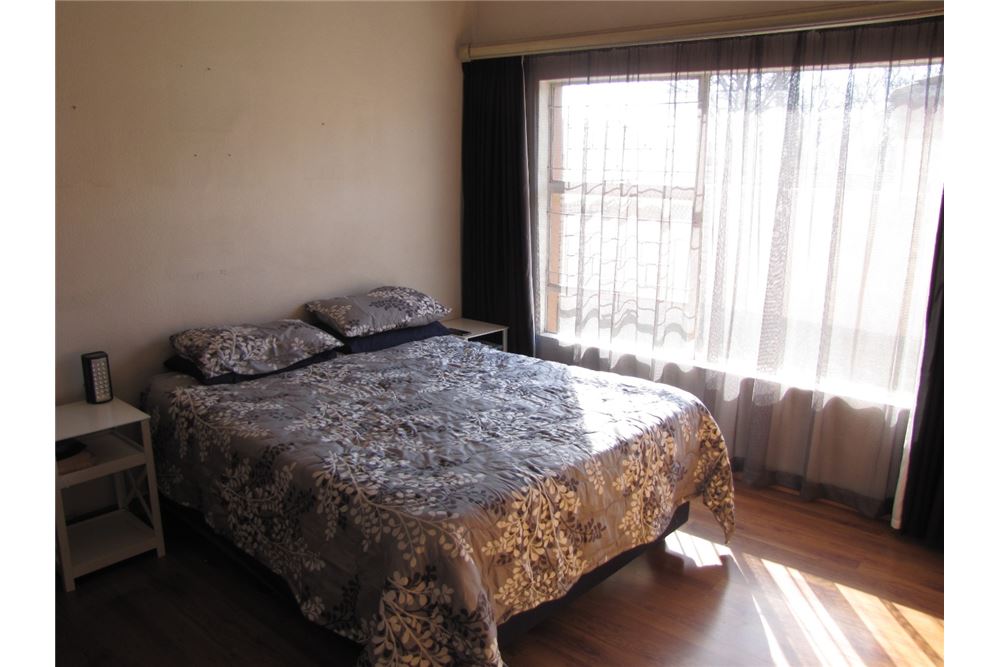 Wohnung - Haus - Vanderbijlpark CE 2, Gauteng - South Africa - 24 - 1031010012-78