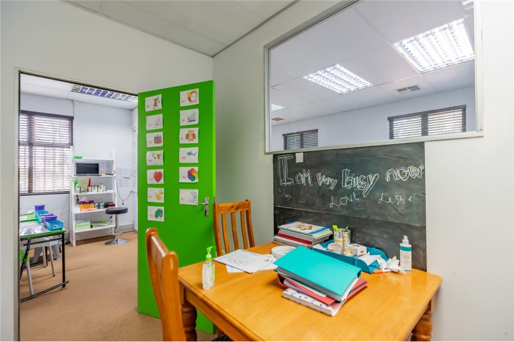 Surface commerciale - Bureau - Hillcrest Central, KwaZulu Natal - South Africa - 16 - 1031391055-53