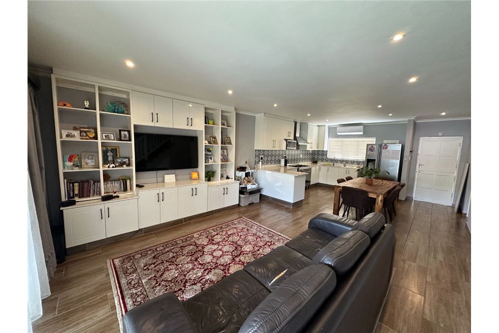 Residential - Townhouse - Mount Edgecombe, KwaZulu Natal - South Africa - 4 - 1031465047-201