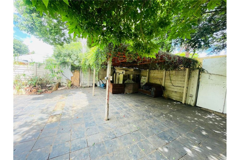 Residential - House - Sunnyside, Gauteng - South Africa - 18 - 1031414137-51