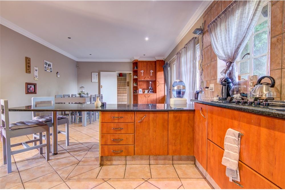 Residential Townhouse Kempton Park Ext 4, Gauteng South Africa