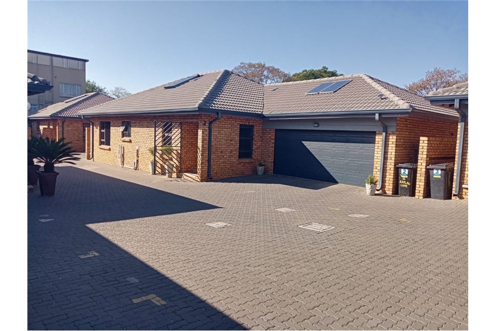 Residential House New Redruth, Gauteng South Africa 1031411032