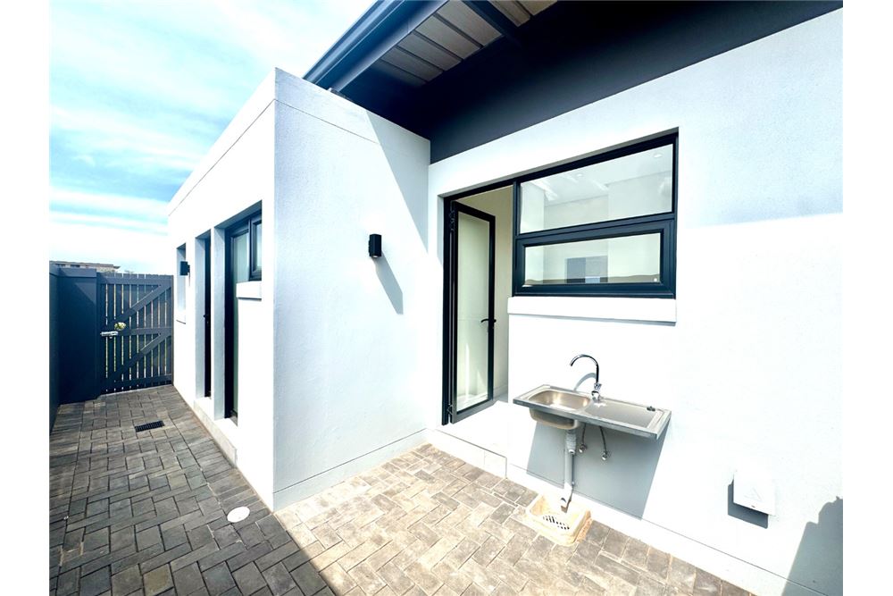 Residential - House - Sibaya, KwaZulu Natal - South Africa - 37 - 1031465010-423