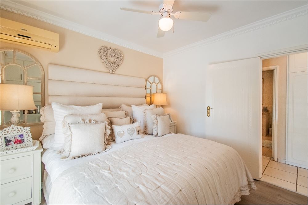 Residential - House - Westville Central, KwaZulu Natal - South Africa - 23 - 1031465101-125