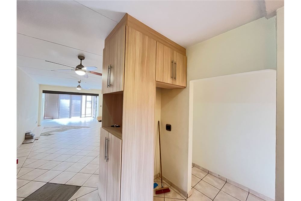 באזור מגורים - דירה - Lyttelton Manor, Gauteng - South Africa - 6 - 1031393029-191