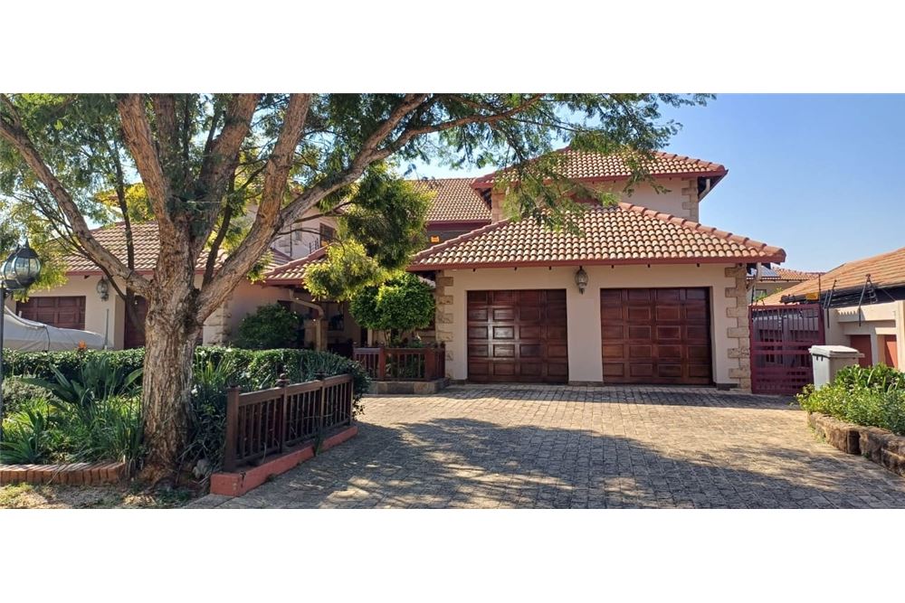 Residential - ਅਲੱਗ ਥਲੱਗ ਬਣਿਆ ਹੋਇਆ ਘਰ - Birdswood, KwaZulu Natal - South Africa - 2 - 1031416004-548