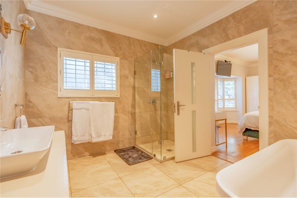 Residential - House - Durban North, KwaZulu Natal - South Africa - 29 - 1031465022-892