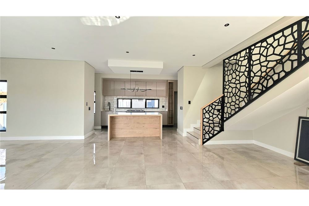 Residential - ਅਲੱਗ ਥਲੱਗ ਬਣਿਆ ਹੋਇਆ ਘਰ - Fountainbrook Estate, Gauteng - South Africa - 6 - 1031393025-834