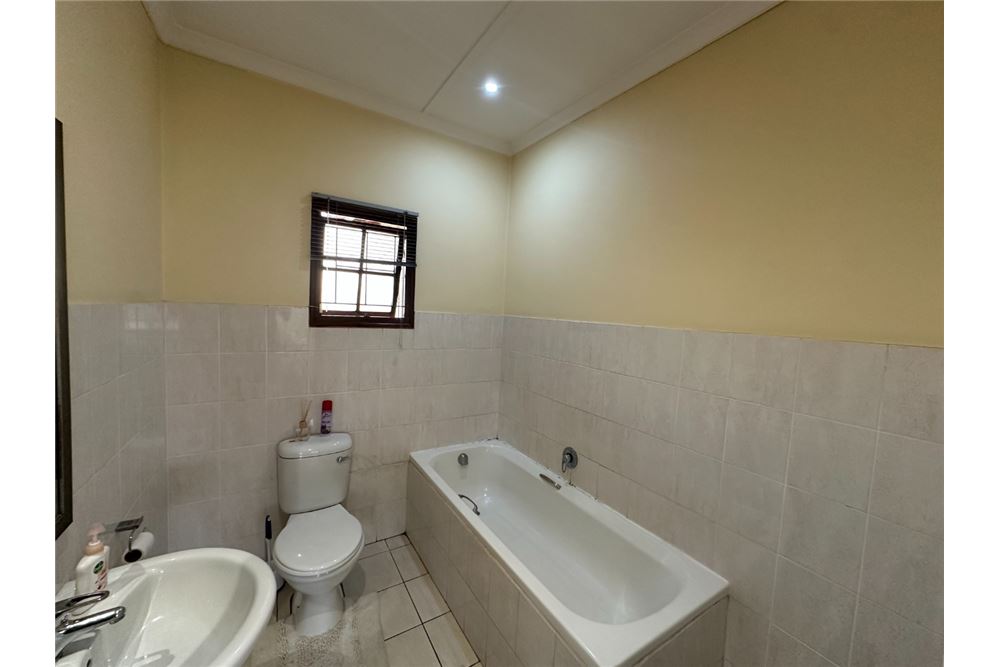 Residential - Townhouse - Park Hill, KwaZulu Natal - South Africa - 16 - 1031465047-198