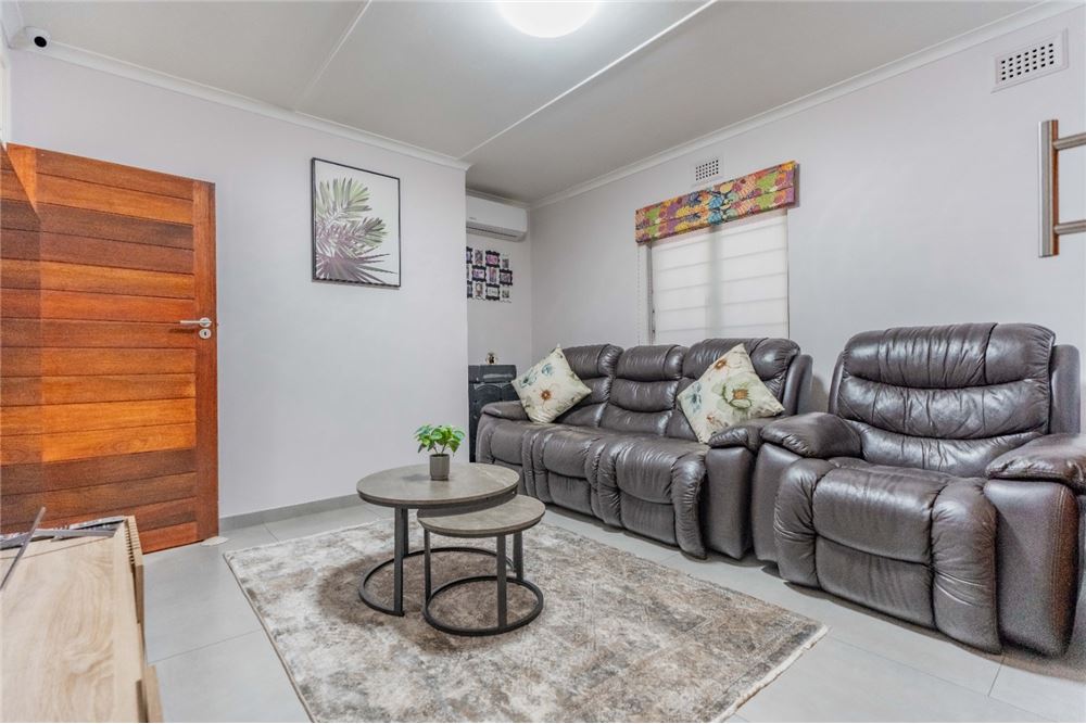 Residential - House - Umhlanga Rocks, KwaZulu Natal - South Africa - 27 - 1031465022-876