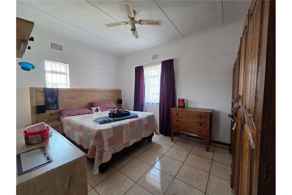 Residential - Hiša večstanovanjska - South Hills, Gauteng - South Africa - 12 - 1031421022-1335