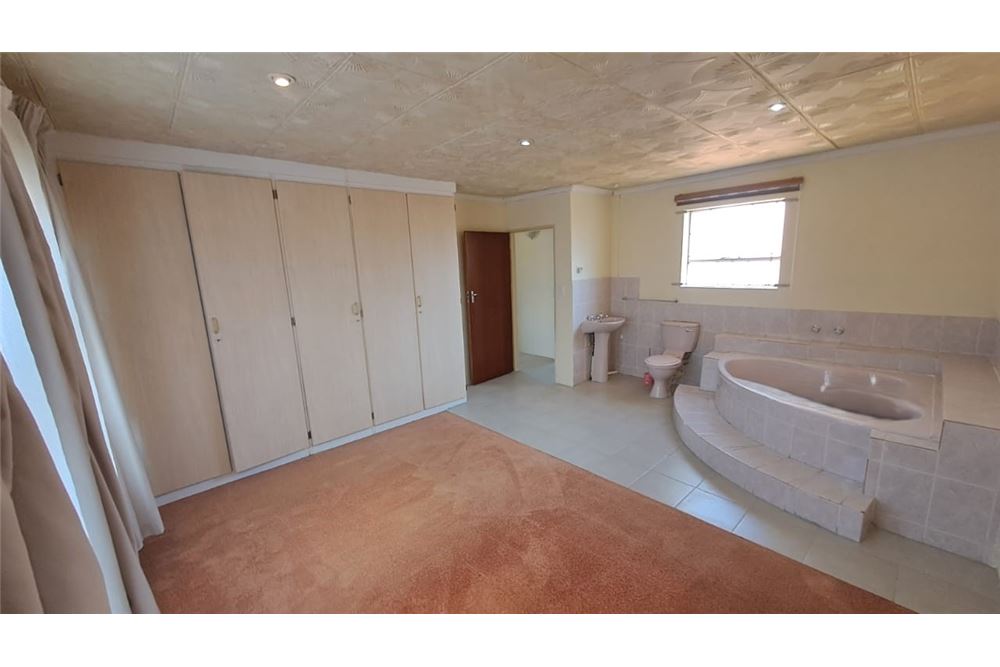 Residenziale - Casa - Philip Nel Park, Gauteng - South Africa - 22 - 1031414126-54