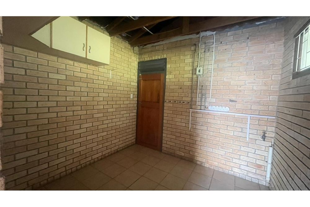 Residential - House - Glen hills, KwaZulu Natal - South Africa - 28 - 1031465129-26