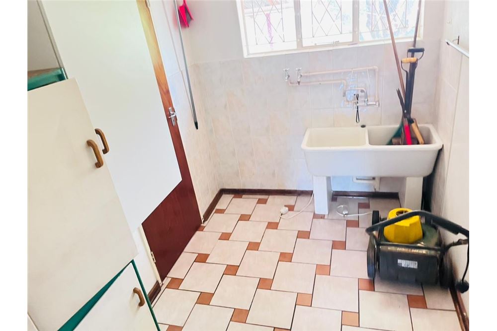 Residencial - Casa - Lynnwood, Gauteng - South Africa - 37 - 1031414137-16