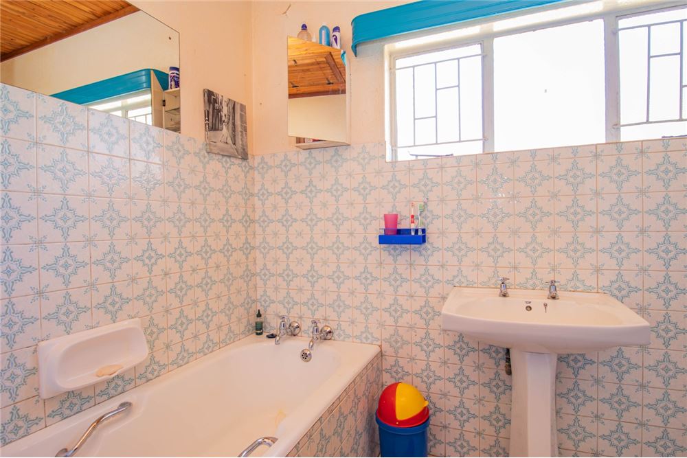 Rezidential - Case/Vile - Ifafi, North West - South Africa - 12 - 1031416001-610