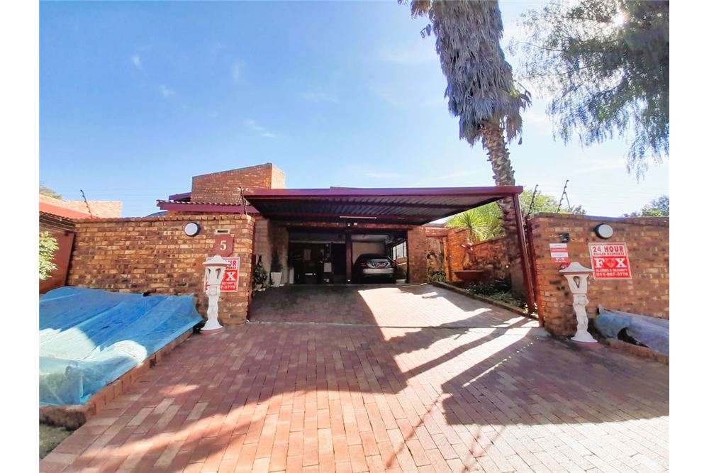 Residential - Omakotitalo - Bassonia, Gauteng - South Africa - 3 - 1031421160-13