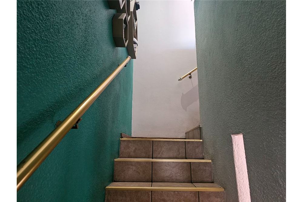 Residential - Rivitalo - Brackenhurst, Gauteng - South Africa - 24 - 1031421052-256