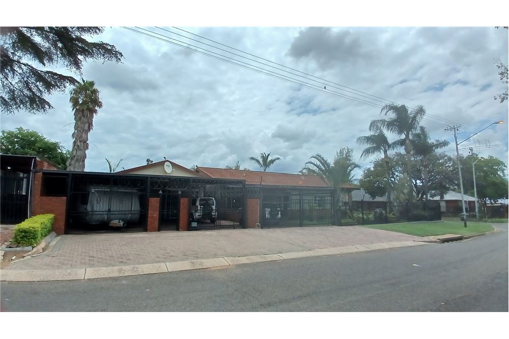 Résidentiel - Maison - Pretoria Gardens, Gauteng - South Africa - 63 - 1031414116-114