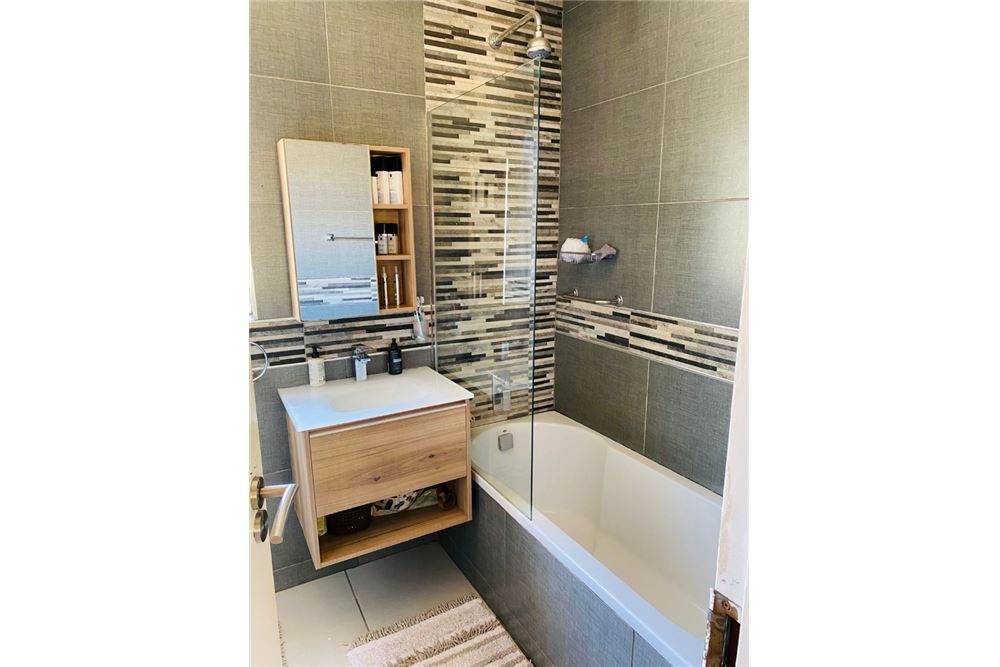 住宅 - 联排别墅 - Groblerpark, Gauteng - South Africa - 10 - 1031444190-12