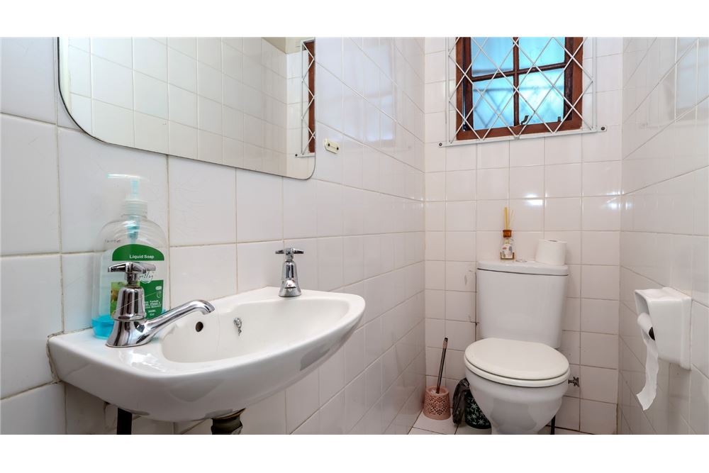 Residential - House - Glen hills, KwaZulu Natal - South Africa - 37 - 1031465115-38