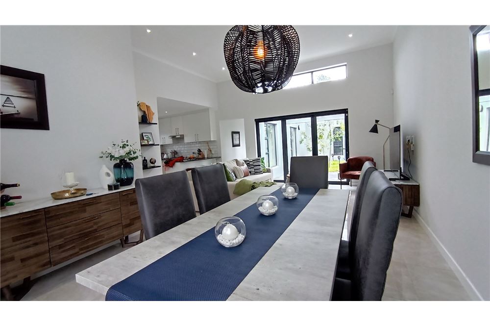 Residential - House - Sandown, Western Cape - South Africa - 6 - 1031400215-16