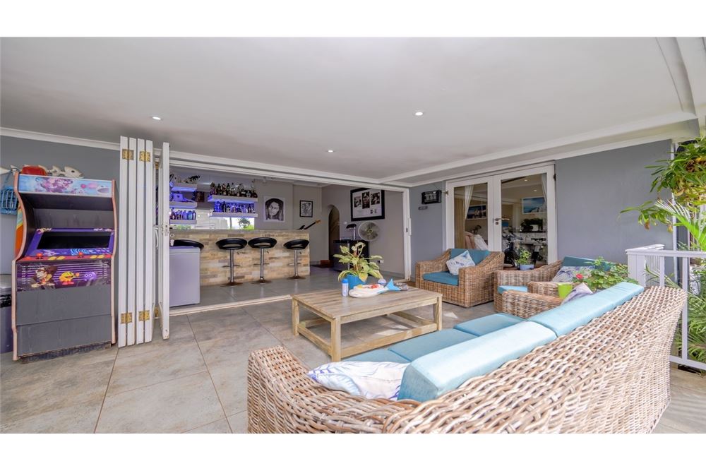 Residential - House - Durban North, KwaZulu Natal - South Africa - 13 - 1031465034-88