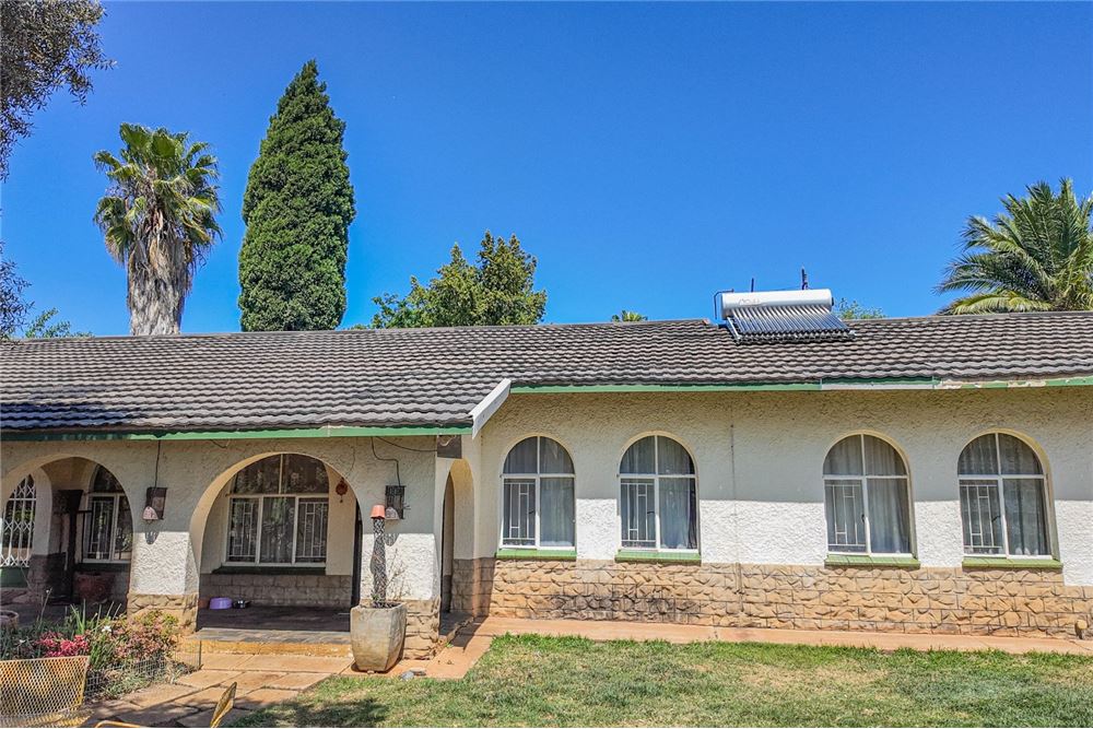 Rezidential - Case/Vile - Ifafi, North West - South Africa - 29 - 1031416001-610