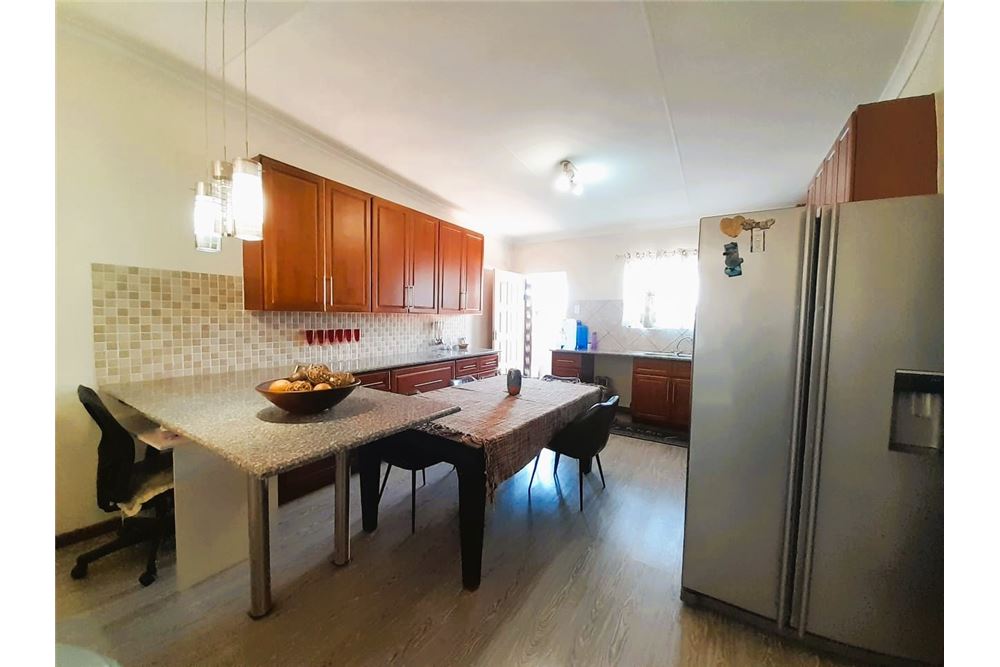 Residential - Mestna hiša - Liefde En Vrede, Gauteng - South Africa - 12 - 1031421066-371