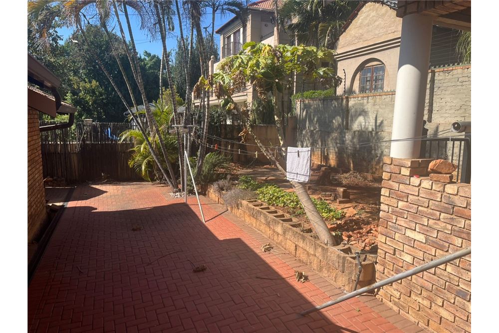 Residencial - Casa - Montana Park, Gauteng - South Africa - 17 - 1031414140-41