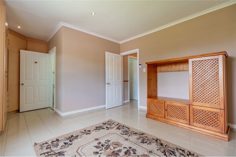 Residential - House - Somerset Park, KwaZulu Natal - South Africa - 20 - 1031465047-188