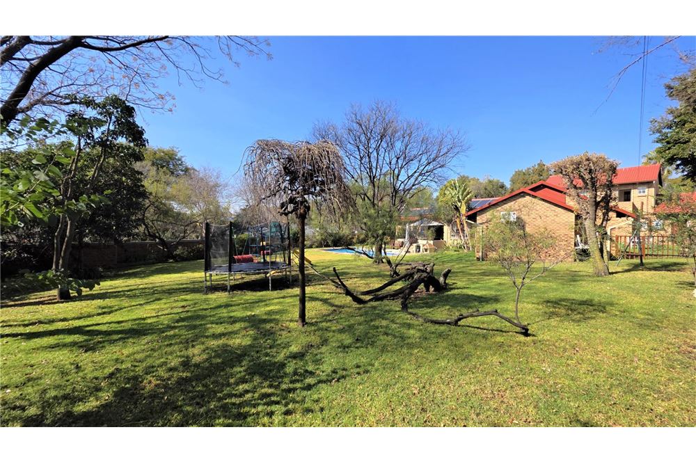 Residential - บ้านเดี่ยว - Fourways, Gauteng - South Africa - 20 - 1031393037-387