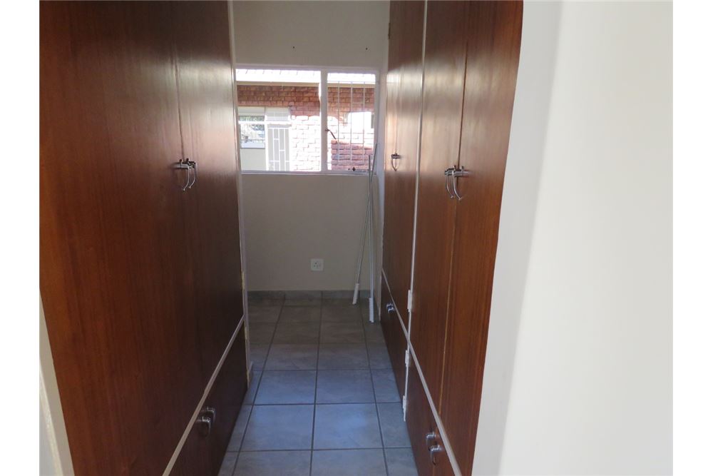 Residencial - Casa - Karenpark, Gauteng - South Africa - 16 - 1031414013-119
