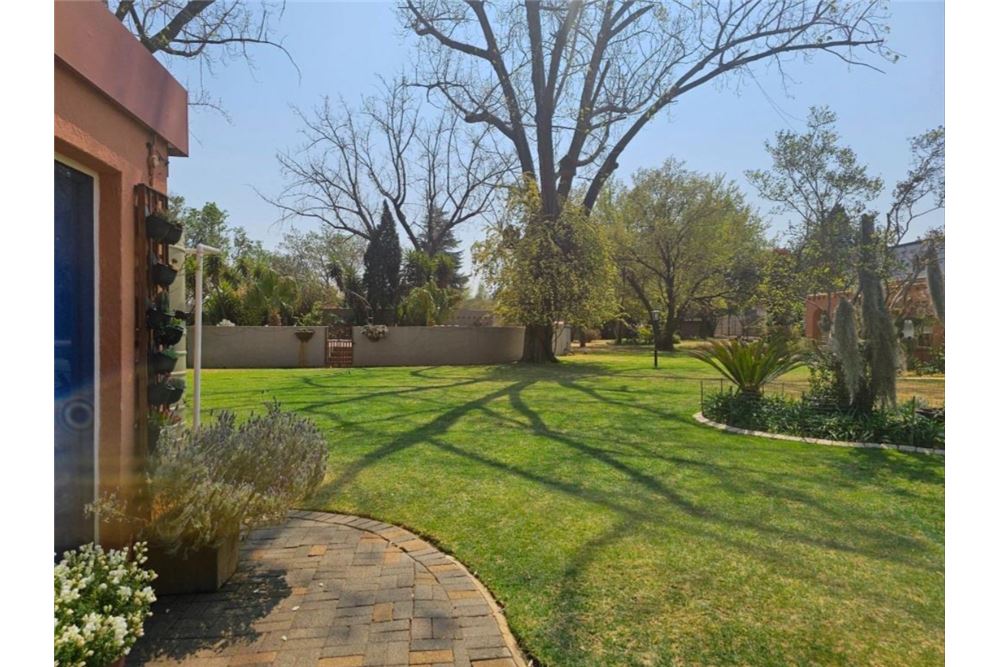 Residential - Hiša večstanovanjska - Rispark, Gauteng - South Africa - 20 - 1031421159-15