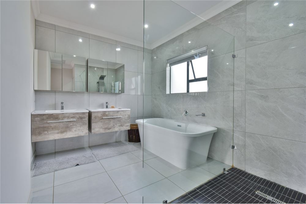 Residencial - Casa - Magalieskruin, Gauteng - South Africa - 15 - 1031414140-43