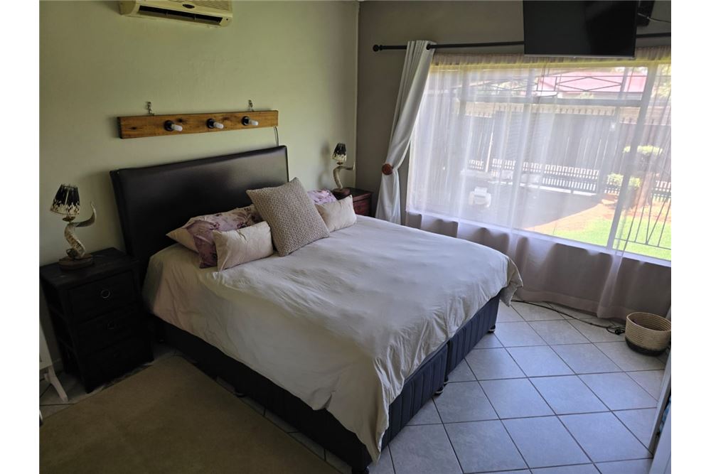 Residenziale - Casa - Sinoville, Gauteng - South Africa - 13 - 1031414136-20