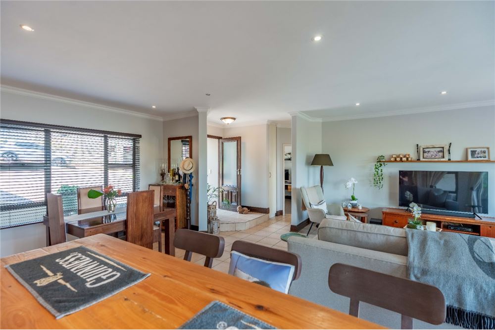 Residential - Hus - Hillcrest Central, KwaZulu Natal - South Africa - 10 - 1031391020-906