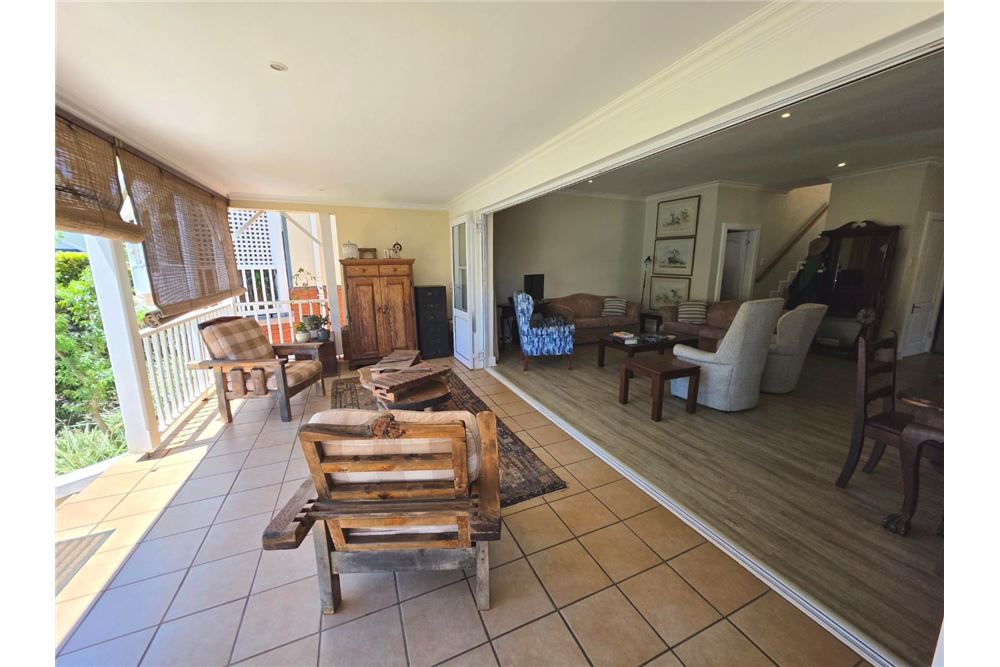 Residential - Townhouse - Mount Edgecombe Country Estate, KwaZulu Natal - South Africa - 17 - 1031465003-156