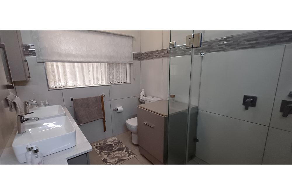 Residencial - Casa - Pretoria North, Gauteng - South Africa - 27 - 1031414158-11