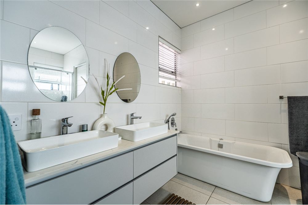 Residential - Отдельно стоящий дом - Midstream Ridge Estate, Gauteng - South Africa - 34 - 1031393069-126